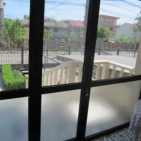 Vila Lucian *