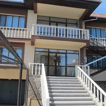 Vila Lucian * Mangalia